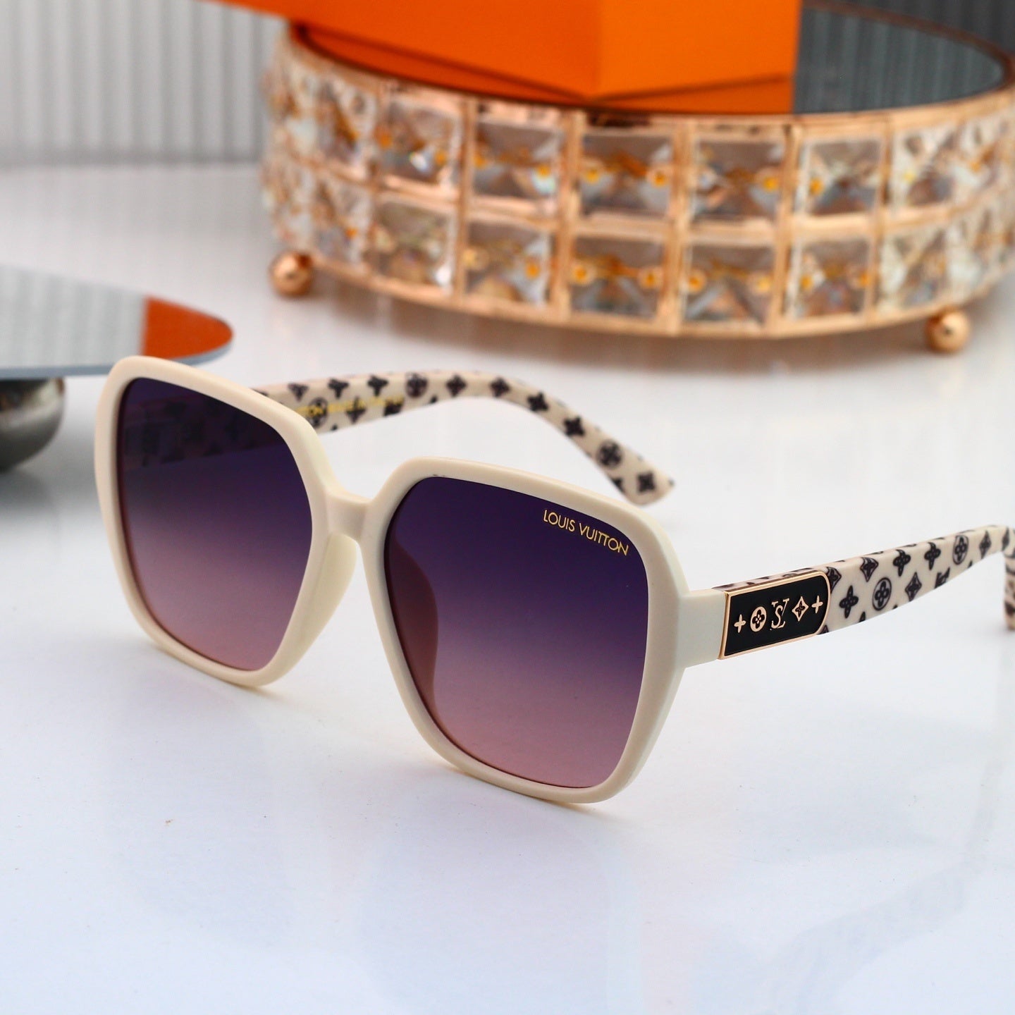 Louis vuitton Monogram Temples Oversized Sunglasses 4054 Butterfly